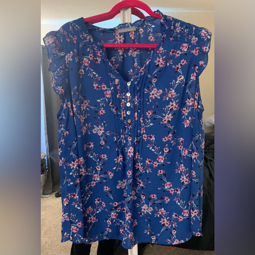 Daniel Rainn Liona Flutter Detail Blouse 2x